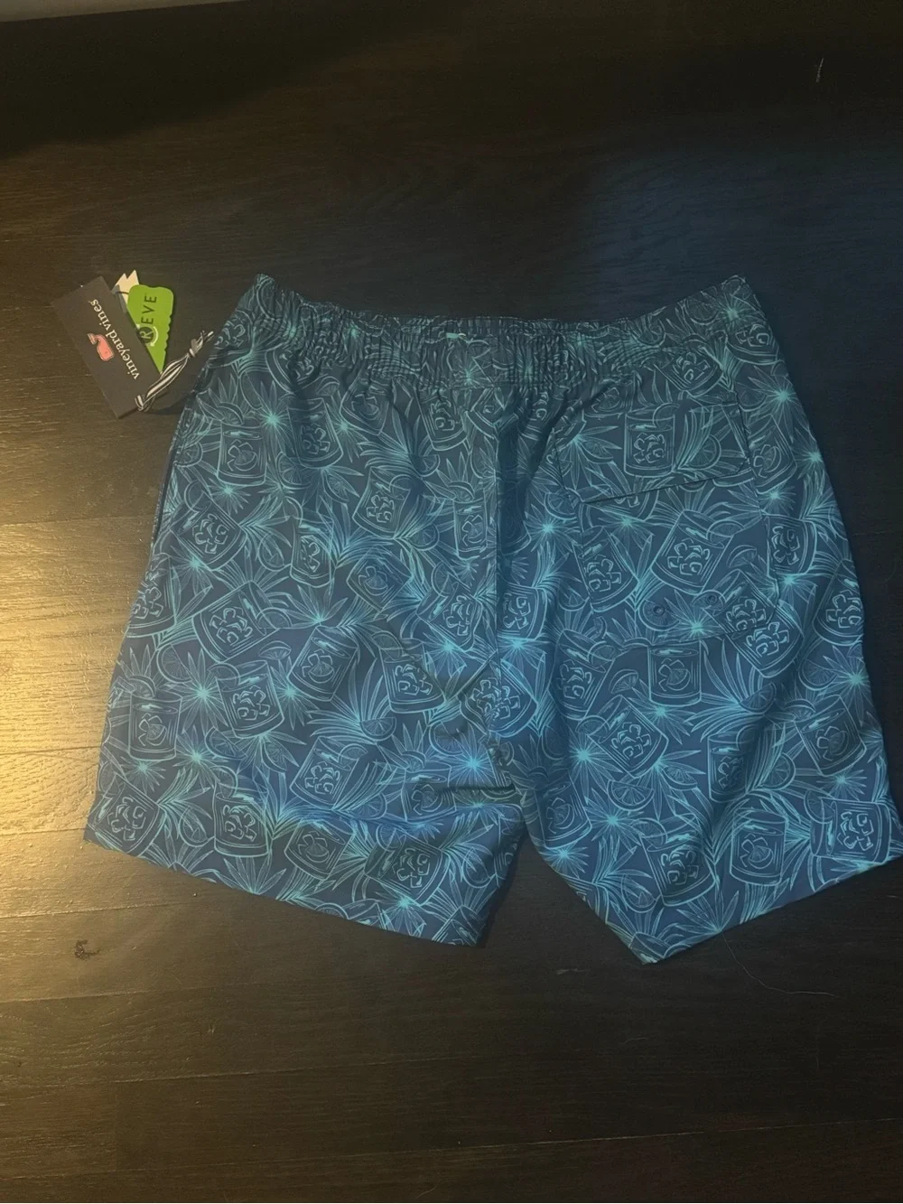 Vineyard Vines Cocktail Swim Trunks Blue Size Medium NWT